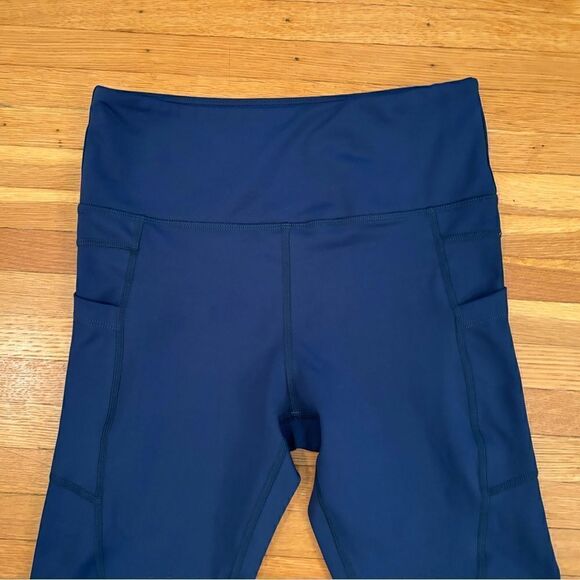 Zyia Active navy crop leggings - Picture 2 of 5